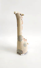 Charger l&#39;image dans la galerie, Giraffe Sculpture
